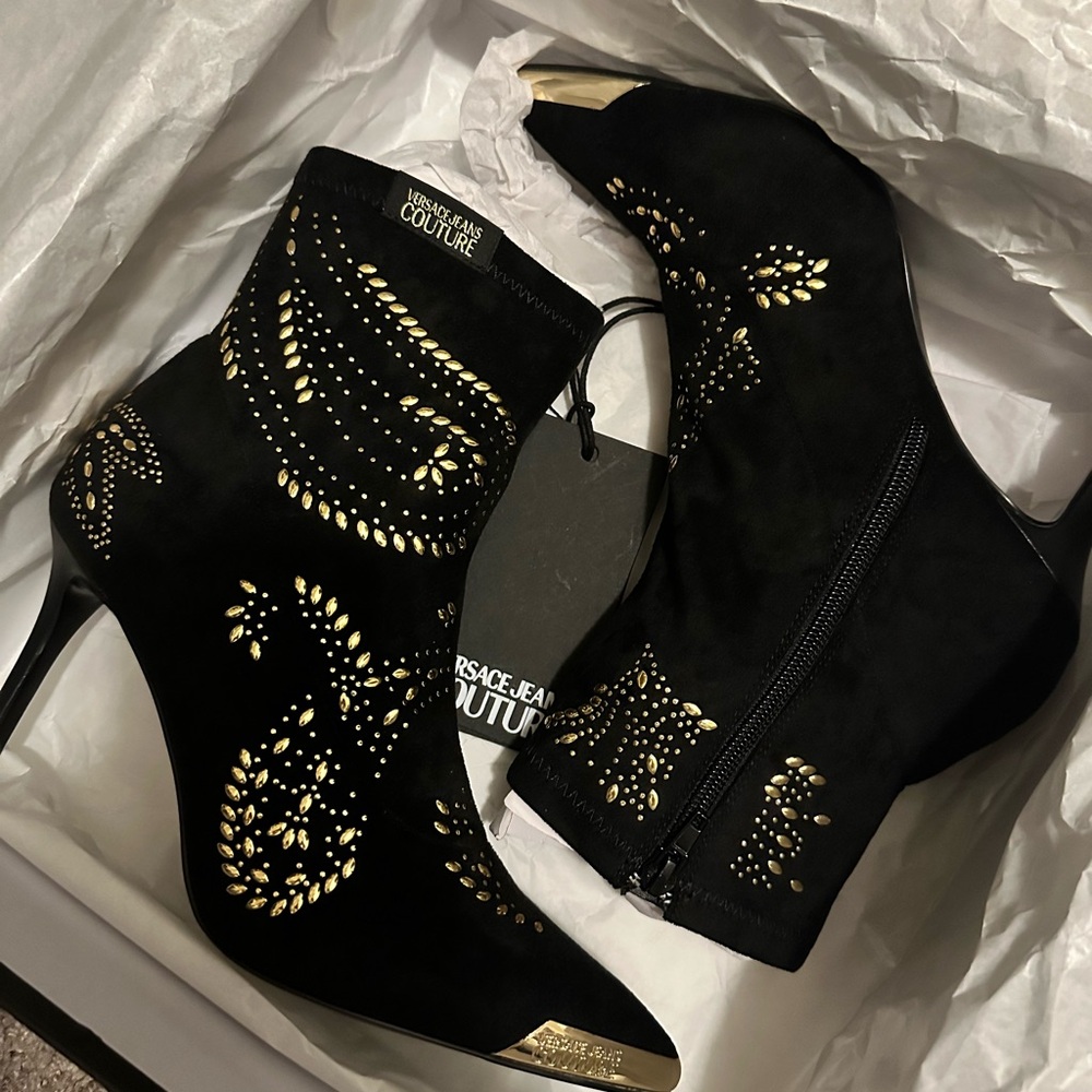 Never Worn! Versace Jeans Couture Suede Black Boots